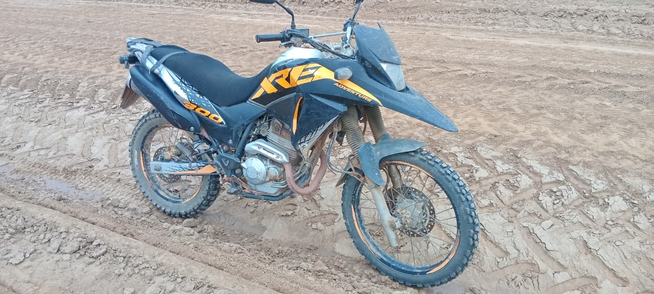 Moto Xre 300