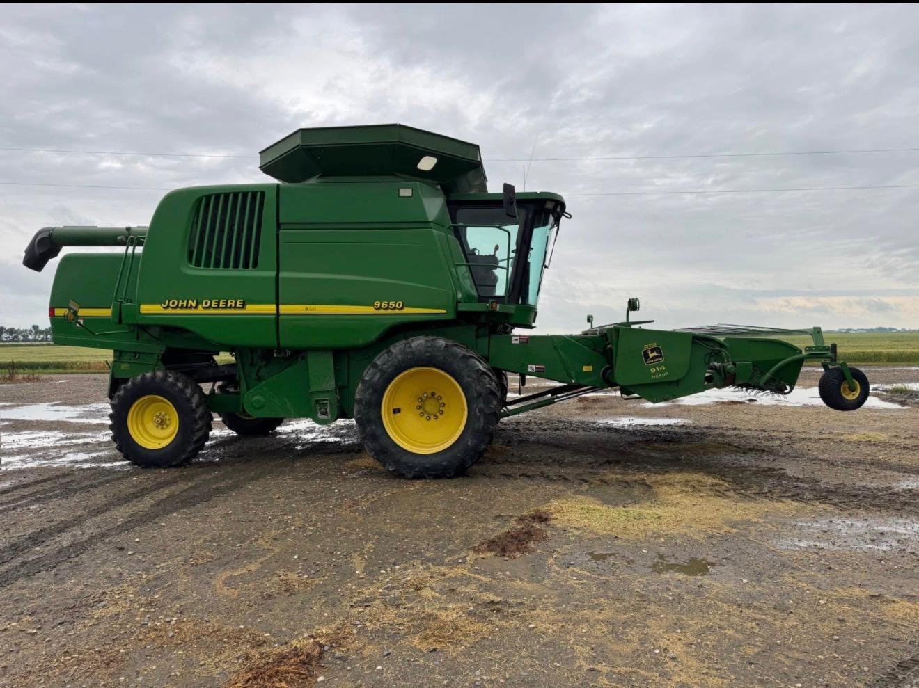Cosechadora en Canada llega en Junio a Bolivia